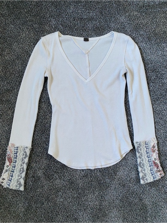 Free People Tops - Free People Cream V-Neck Thermal Top with Patterned Bell Cuffs